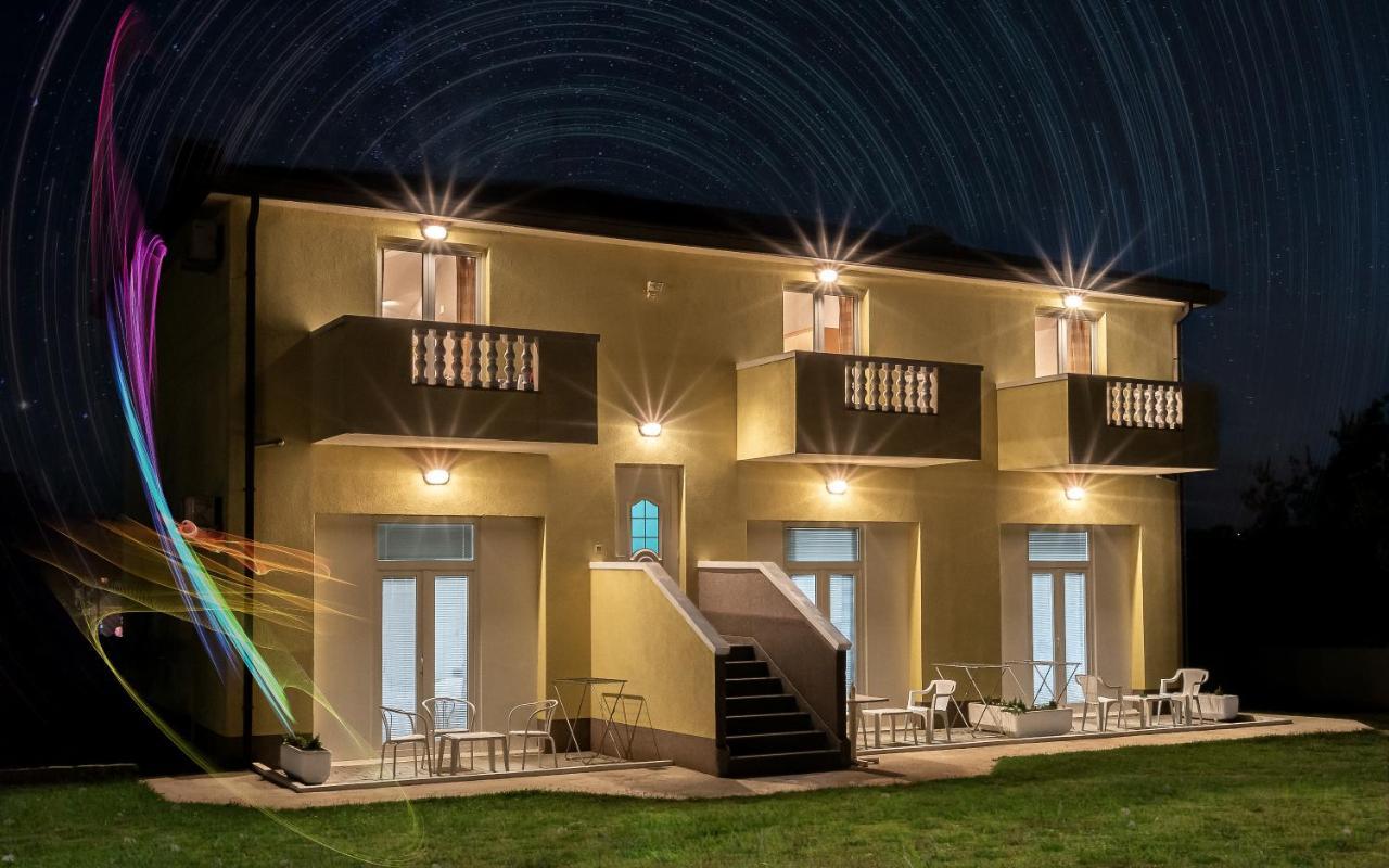 Guesthouse Palombaro Umag Bagian luar foto